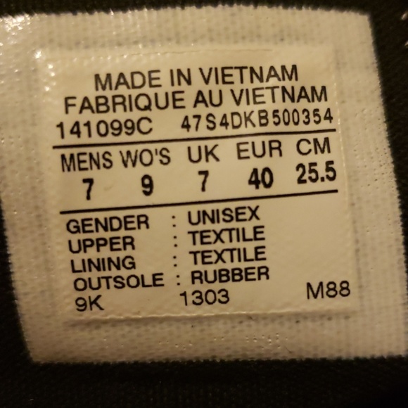 Converse - Picture 4 of 4